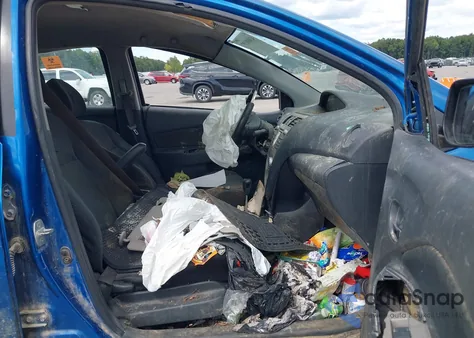 2009 Toyota Yaris z USA, uszkodzony, nr VIN JTDBT903694052043